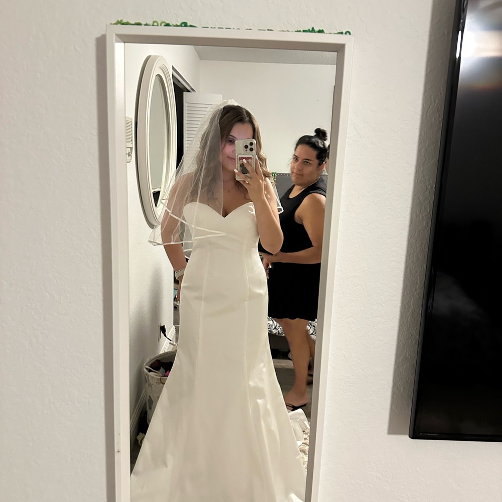 Elegant White Wedding Dress with Veil